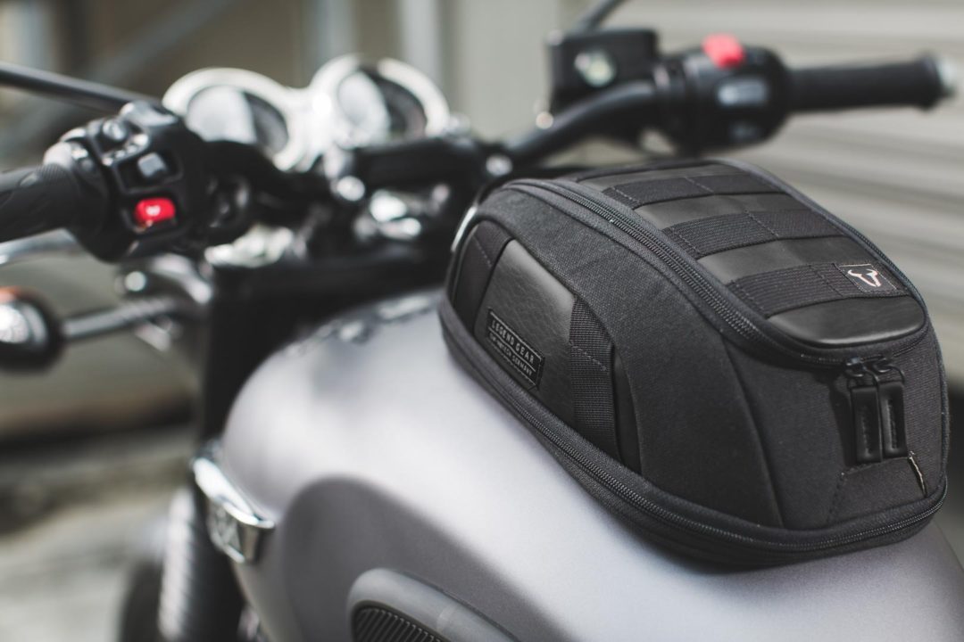 z900 tank bag